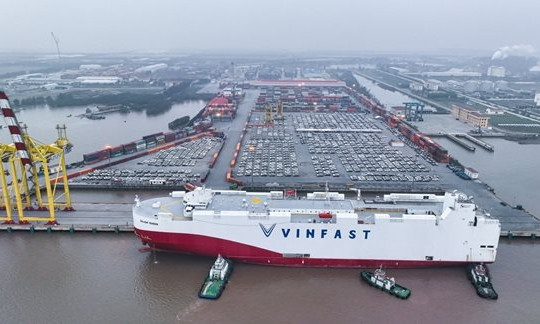 Một mặt hàng của Việt Nam vươn lên thành 'ngôi sao' xuất khẩu, nhiều cường quốc công nghiệp ô tô đua nhau chốt đơn