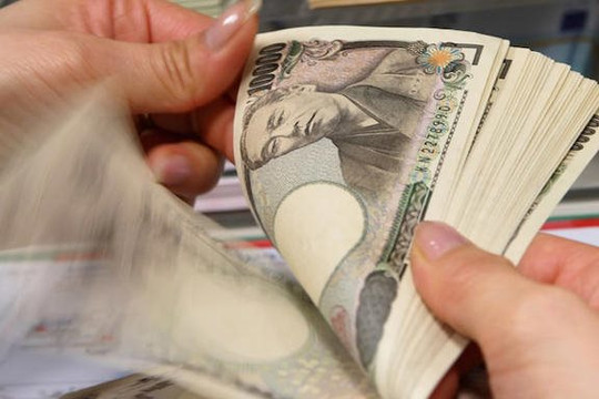 Đồng yên rớt giá xuống gần đáy 40 năm, lãi suất ở Nhật Bản thấp kỷ lục: Nhà đầu tư "quen mặt" này vẫn lãi đậm khi đổ tiền vào, sở hữu cổ phiếu tăng 300%