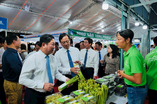 Ninh Thuận đưa sản phẩm OCOP, sản phẩm đặc thù của tỉnh đến người tiêu dùng và du khách tại Đà Nẵng