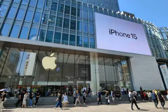 Lần đầu tiên trong lịch sử 5 hãng điện thoại nội địa Trung Quốc thống trị bảng xếp hạng, Apple ‘văng’ khỏi top 5 vì ‘nút thắt cổ chai’