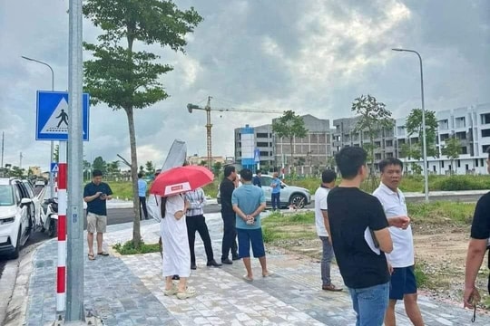 Chuyên gia: "Sóng" đất hiện nay chỉ mang tính cục bộ, từ quý 2/2025 trở đi, đất nền sẽ bắt đầu phục hồi