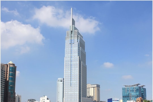 Công ty liên quan đến bà Trương Mỹ Lan đang nắm giữ 18% vốn tòa tháp Vietcombank Tower Saigon báo lỗ hơn trăm tỷ trong nửa đầu năm 2024