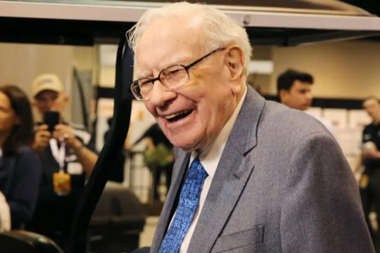 NÓNG: Berkshire Hathaway của Warren Buffett cán mốc vốn hoá 1.000 tỷ USD, lập kỷ lục công ty phi công nghệ đầu tiên của Mỹ đạt thành tựu mơ ước