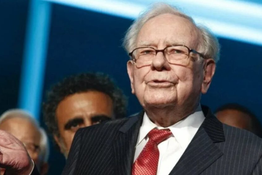 Đi ngược cả thế giới, huyền thoại Warren Buffett lẳng lặng đầu tư hàng chục tỷ USD vào một thứ ‘chưa được chứng minh’: Ông đang suy tính gì?