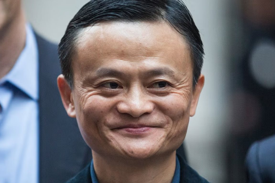 Jack Ma hiếm hoi lộ diện trong dịp sinh nhật 25 tuổi của Alibaba: 'Chúng ta sẽ tồn tại trong 102 năm' 