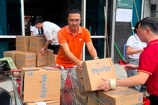 Đồng cảm trong bão lũ, công ty Việt Nam vốn hoá 7 tỷ USD huỷ chương trình kỷ niệm ngày thành lập