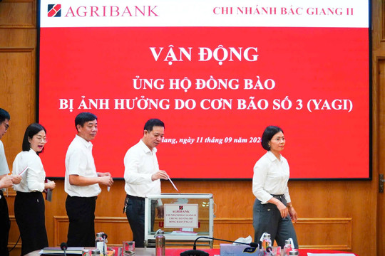 Cán bộ, người lao động Agribank ủng hộ 01 ngày lương khắc phục hậu quả bão số 3