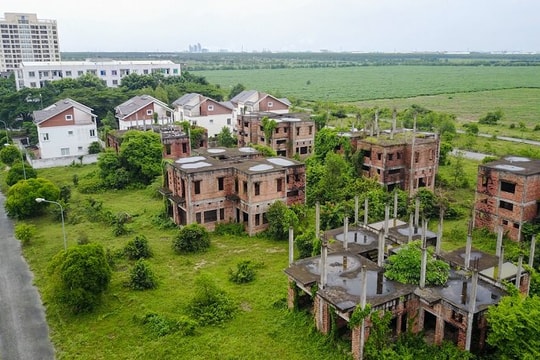 Bộ Xây dựng đề xuất đánh thuế người sở hữu nhiều nhà đất, bỏ hoang và người mua đi bán lại trong thời gian ngắn để kiếm lời