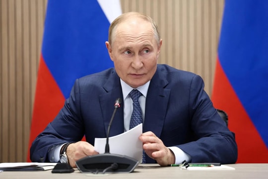 BRICS mở rộng, Tổng thống Putin kêu gọi 1 việc trong lĩnh vực được coi là huyết mạch kinh tế toàn cầu