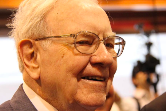 Không thực hiện bất kỳ thương vụ đầu tư nào trong thời gian gần đây, Warren Buffett đang gửi một tín hiệu cảnh báo 'trị giá' 300 tỷ USD đến thị trường 