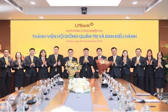 HĐQT LPBank họp phân công nhiệm vụ cho các thành viên HĐQT và Ban điều hành