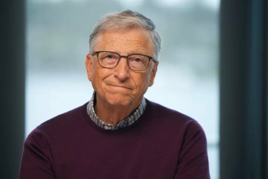 Bill Gates bị loại khỏi top 10 tỷ phú giàu nhất thế giới: Tiền của ông đã đi đâu?