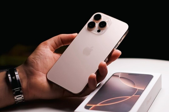 Một phiên bản iPhone 16 đang "cháy hàng" tại Việt Nam bao giờ mới có hàng trở lại?