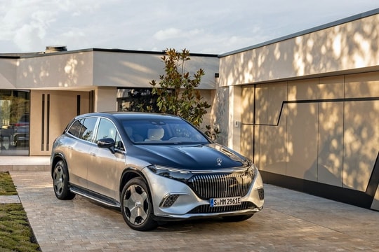 SUV điện siêu sang Mercedes-Maybach EQS 680 chính thức ra mắt thị trường Việt, giá 7,6 tỷ đồng