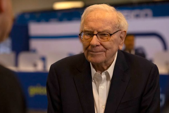 Warren Buffett bán mạnh cổ phiếu ngân hàng lớn thứ hai nước Mỹ, nhà đầu tư sẽ không thể biết nếu huyền thoại đầu tư tiếp tục "xả hàng"