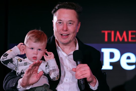 Có tới 12 người con, tỷ phú Elon Musk có cách dạy dỗ đặc biệt "quái dị"!