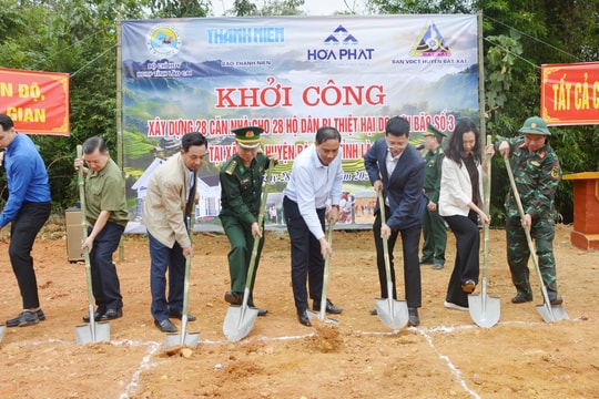 Hoà Phát tài trợ 10 tỷ đồng: Xây mới 28 căn nhà và tôn lợp mái 55 căn nhà cho bà con Lào Cai tái thiết sau bão Yagi