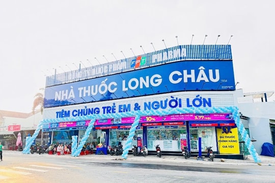 Mở rộng thần tốc như Long Châu: Tăng thêm hơn 350 điểm bán từ đầu năm, riêng quý III mở gần 150 điểm bán, góp hơn 60% doanh thu của công ty mẹ