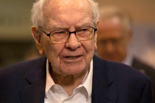 Pháo đài 300 tỷ USD của Warren Buffett: Bán ròng Apple quý thứ 4 liên tiếp, tập trung tích trữ tiền mặt, hạn chế mua lại cổ phiếu