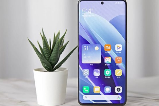 Điện thoại "cao cấp trong vóc dáng tầm trung" Xiaomi: Màn OLED, camera 200MP, giá chưa đến 10 triệu