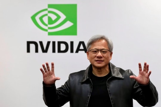 CEO Nvidia Jensen Huang trở lại Việt Nam, FPT lập kỷ lục mới