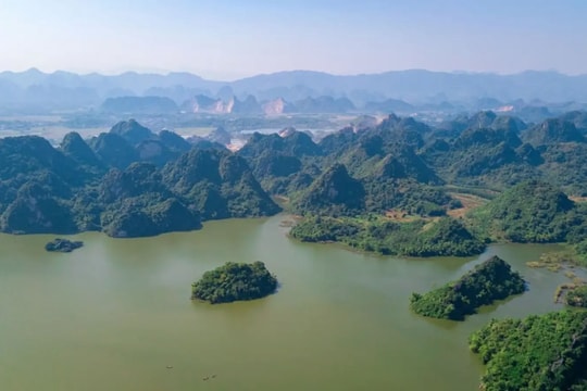 Người dân trong vùng “Hạ Long trên cạn” ở Hà Nội lâm cảnh nhà hỏng không được sửa vì vướng quy hoạch dự án BT có Tập đoàn Geleximco được giao tham gia