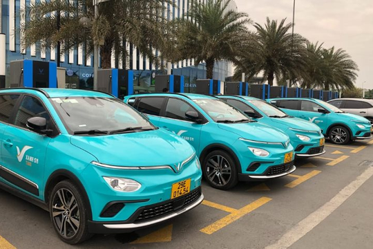 Taxi điện của ông Phạm Nhật Vượng tung ưu đãi ‘khủng’ dành cho tài xế: 46 triệu đồng sở hữu ngay ô tô VinFast, chia sẻ doanh số tới 85%