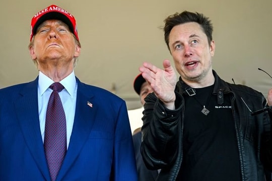 Cú đặt cược vĩ đại của Elon Musk vào ông Trump: Lần đầu tiên trong lịch sử, tài sản vượt 400 tỷ USD, chỉ sau 1 tháng bỏ túi thêm 136 tỷ USD