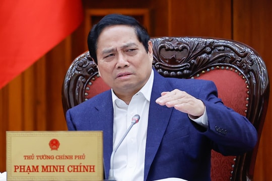 Thủ tướng: Tinh gọn bộ máy cần chống 'chạy chọt', xóa cơ chế xin cho