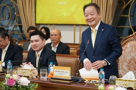 ‘Bầu’ Hiển đầu tư vào hãng bay từng được ví như 'con chim... chả còn cọng lông nào'