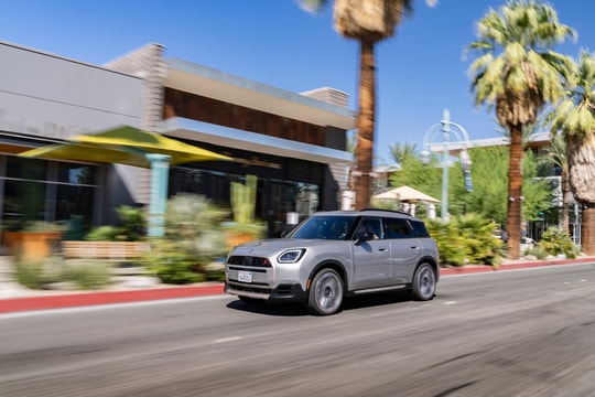 MINI Countryman bản nâng cấp ra mắt tại Việt Nam: Nhiều nâng cấp, giá chưa được tiết lộ