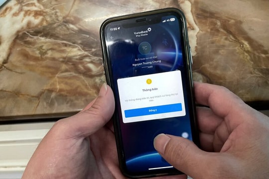 Cận Tết, app ngân hàng thường xuyên báo lỗi, bảo trì đột ngột khiến khách hàng bức xúc rủ nhau "đổi bank"
