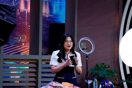 Kỹ năng livestream linh hoạt giúp sản phẩm "cháy hàng", ứng viên được đề xuất thu nhập 18 triệu đồng