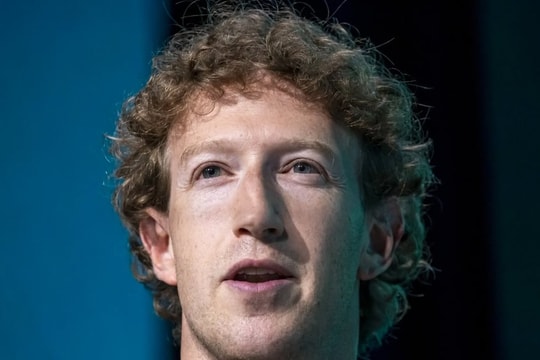 'Kẻ biến hình' vĩ đại Mark Zuckerberg: Mỗi năm đối mặt với cả thế giới bằng một con người khác, đều đặn giúp Meta phình to thành đế chế nghìn tỷ USD