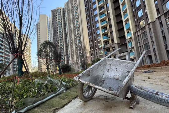 ‘Chúng tôi chỉ muốn một nơi để sống’: Tiếng kêu cứu của các nạn nhân dự án Country Garden, 22 triệu người bất lực chờ nhà