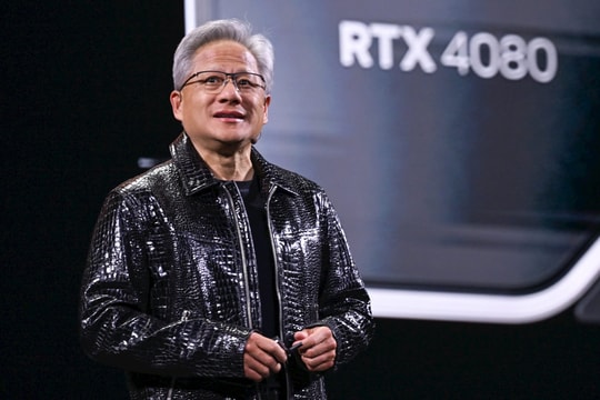 Nvidia mất 600 tỷ USD, CEO Jensen Huang mất 21 tỷ USD do "cơn địa chấn" từ Trung Quốc