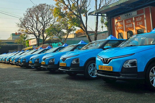 Hãng taxi truyền thống đầu tiên tại Việt Nam "sang trang" 100% xe điện VinFast: Không lột xác sẽ suy tàn