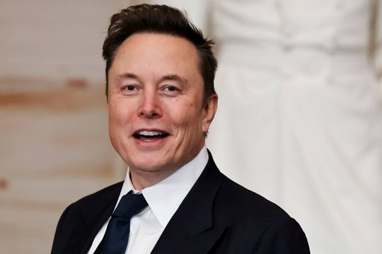 Elon Musk muốn phát 5.000 USD/gia đình cho người dân Mỹ