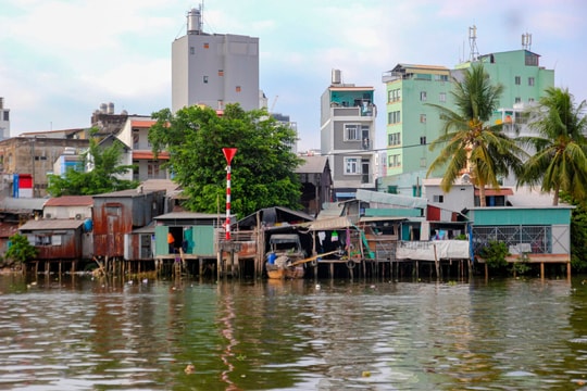 Thành phố đông dân nhất Việt Nam sẽ di dời 40.000 nhà ven kênh để đấu giá đất, dự kiến thu về hơn 164.000 tỷ đồng