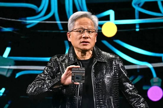 Không phải Chat GPT hay DeepSeek, CEO Nvidia chỉ ra một công cụ ông sử dụng hằng ngày: "Tôi khuyến khích mọi người sử dụng loại AI này"