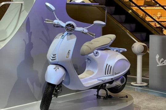 Piaggio trình làng mẫu xe Vespa "rắn" tại Việt Nam, giá gần nửa tỷ đồng