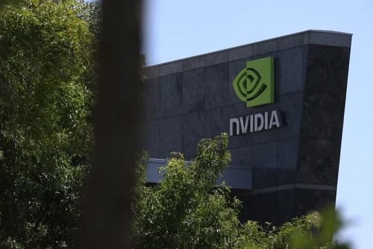 Singapore điều tra vụ án liên quan đến hoạt động buôn lậu chip của Nvidia