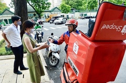 Nóng: Shopee tung chính sách mới, các nhà bán hàng lập tức 'kêu than', dự định tăng giá sản phẩm lên 30%