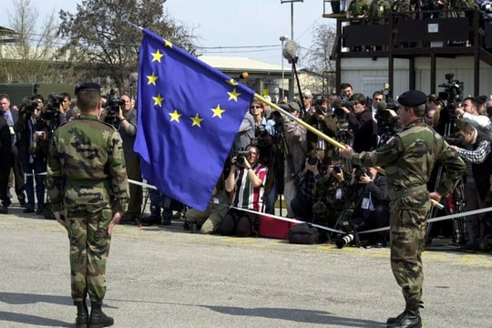 EU vừa có động thái chưa từng có trong lịch sử, báo hiệu chuẩn bị một cuộc ‘ly hôn’ với Mỹ?