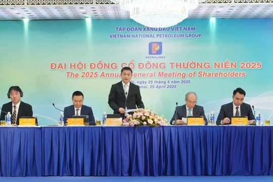 ĐHCĐ Petrolimex: Doanh thu mất 1.000 tỷ đồng sau biến động giá dầu, cơ hội mở rộng mạng lưới bán lẻ từ việc sáp nhập tỉnh, thành