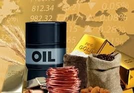 Thị trường ngày 2/5: Giá dầu tăng gần 2%, cà phê giảm hơn 4%, vàng thấp nhất trong hai tuần