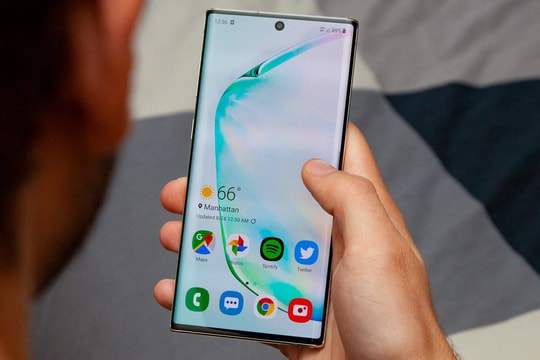 Reviewer công nghệ: "Ra mắt đã 6 năm, đây vẫn là điện thoại Samsung tôi thích thú đến tận bây giờ"