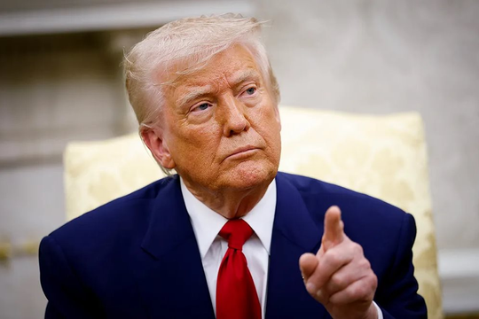 Ông Trump tuyên bố sẽ áp thuế 100% một ‘mặt hàng’ sản xuất ở nước ngoài, quyết hồi sinh ngành công nghiệp đang ‘hấp hối’ của Mỹ