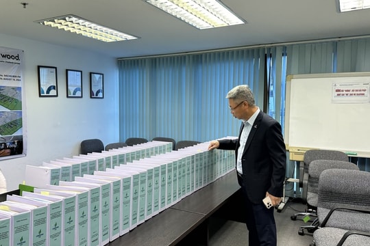 207 tập tài liệu, 7 tháng nước rút và kế hoạch lột xác "thỏi nam châm" thu hút giới đầu tư của Việt Nam