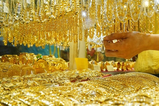 Giá vàng nhẫn, vàng SJC ngày 8/5 tăng thêm nửa triệu đồng mỗi lượng